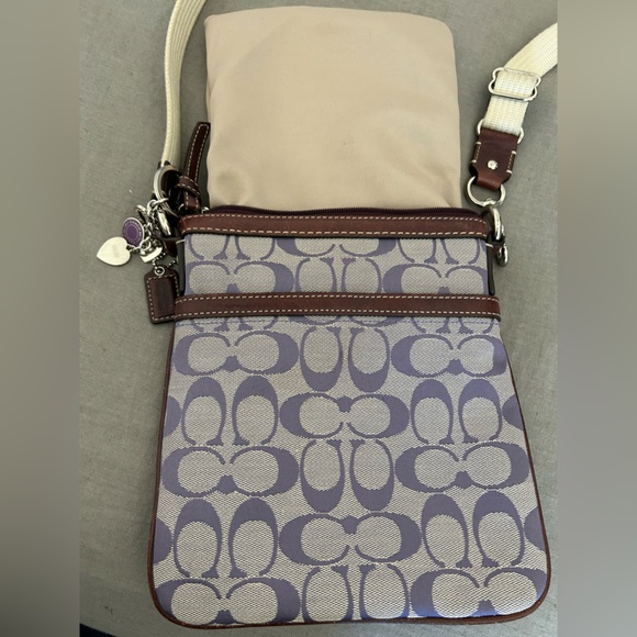 COACH Signature C Jacquard and Suede in Shades of Purple w/Bag Charm/Key Ring - Picture 11 of 11